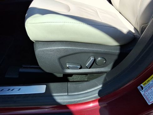 Used 2016 Ford Fusion Energi Titanium w/ Driver Assist Package image 26