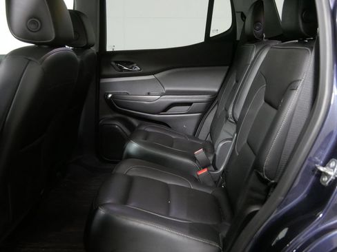 Used 2019 GMC Acadia SLT AWD/4WD image 16