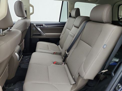 Used 2023 Lexus GX 460 Premium w/ Premium Plus Package AWD/4WD image 13