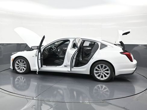 Used 2023 Cadillac CT5 Luxury RWD image 31