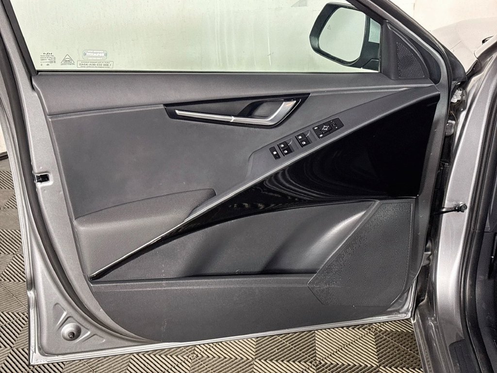 Used 2024 Kia Niro EX FWD image 10