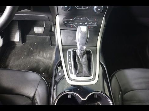 Used 2017 Ford Edge SEL w/ Equipment Group 201A AWD/4WD image 25