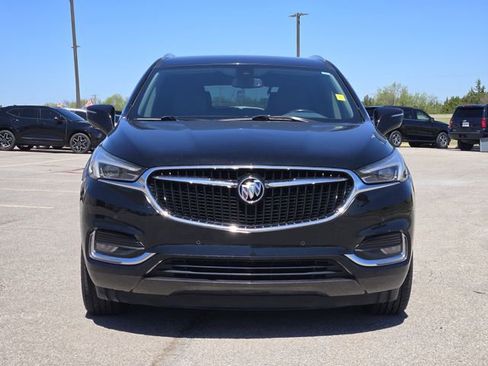 Used 2018 Buick Enclave Premium image 2