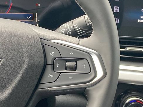 New 2026 Chevrolet Trax LT w/ LT Convenience Package FWD image 7