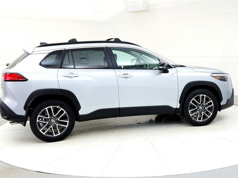 New 2026 Toyota Corolla Cross XLE image 6