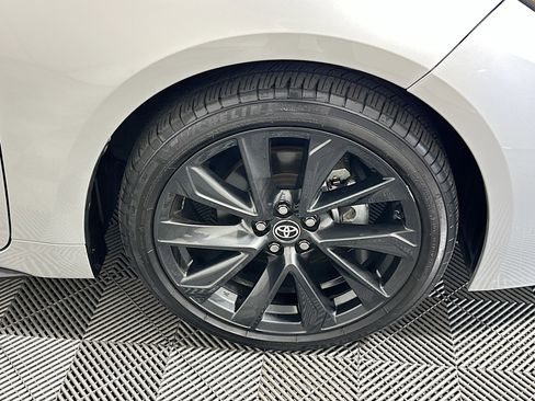 Used 2023 Toyota Corolla SE image 11