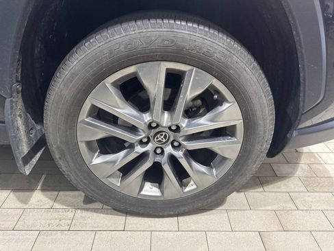 Used 2025 Toyota RAV4 Limited w/ Advanced Technology Package image 12