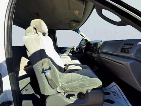 Used 2004 Ford F250 4x4 SuperCab Super Duty image 15