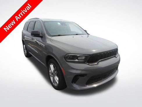 Used 2024 Dodge Durango GT RWD image 1