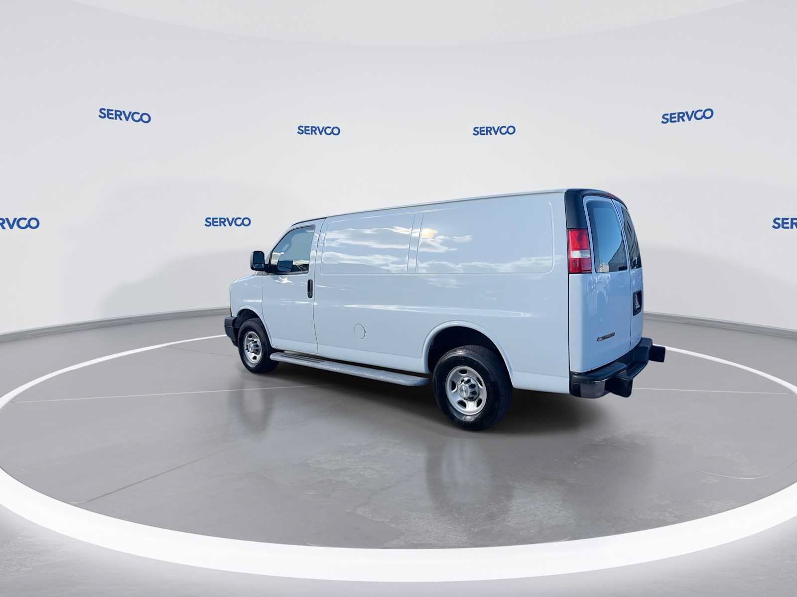 Used 2023 Chevrolet Express 2500 w/ Driver Convenience Package RWD image 6