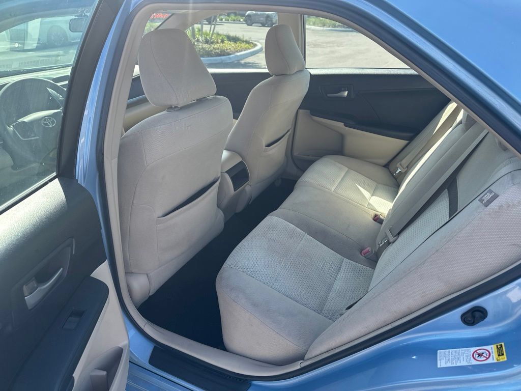 Used 2013 Toyota Camry FWD image 10