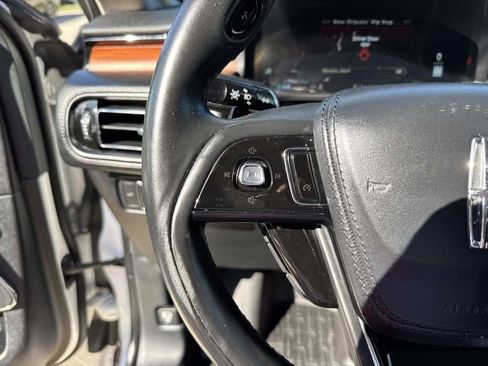 Used 2020 Lincoln Aviator Reserve image 23