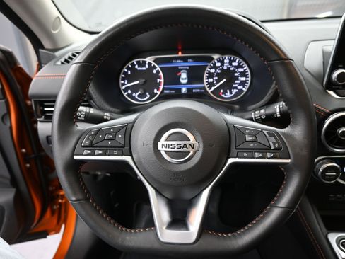 Used 2023 Nissan Sentra SR w/ SR Premium Package image 21