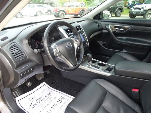 Used 2014 Nissan Altima 2.5 SL FWD image 13
