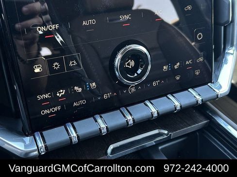 New 2026 GMC Acadia Denali Ultimate w/ LPO, Floor Liner Package AWD/4WD image 17