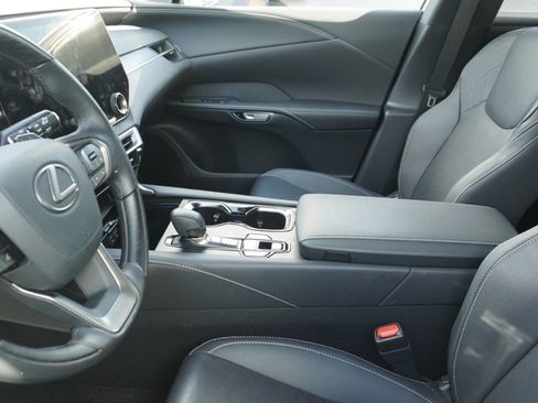 Used 2025 Lexus RX 350 Premium FWD image 9