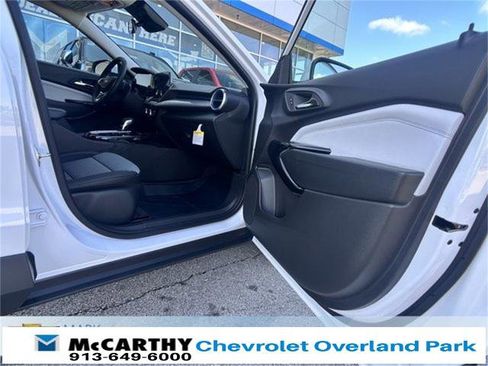 New 2026 Chevrolet Trax LT w/ LT Convenience Package image 7