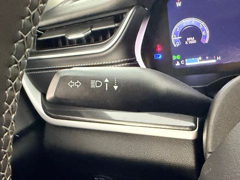 Used 2023 Jeep Grand Cherokee Laredo AWD/4WD image 21