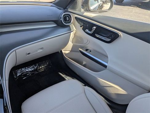 Used 2025 Mercedes-Benz C 300 Sedan image 18