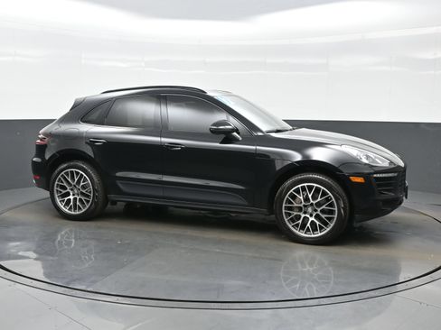 Used 2017 Porsche Macan S AWD/4WD image 10
