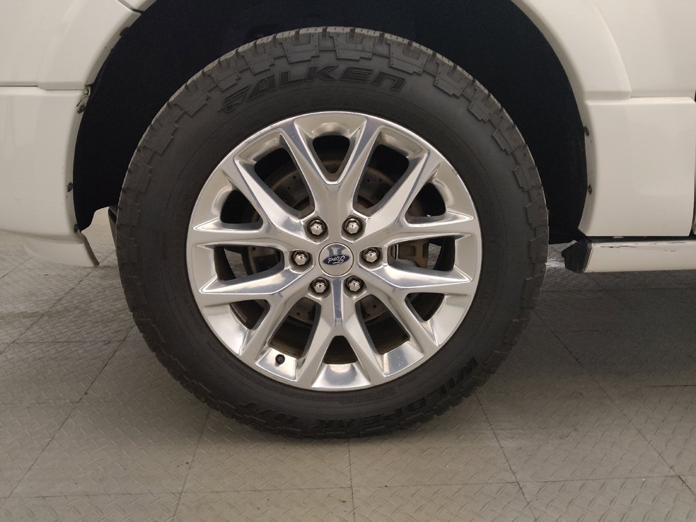 Used 2016 Ford Expedition EL Limited w/ Equipment Group 301A AWD/4WD image 31