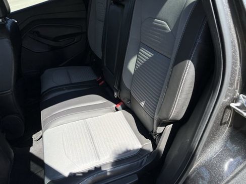 Used 2017 Ford Escape Titanium image 25