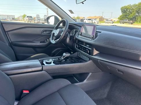 Used 2024 Nissan Rogue S AWD/4WD image 14