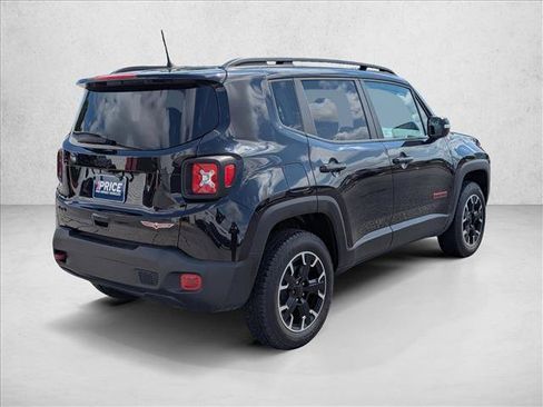 Used 2023 Jeep Renegade Trailhawk AWD/4WD image 5