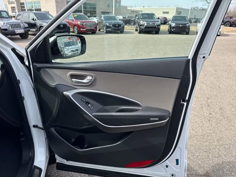 Used 2018 Hyundai Santa Fe Sport image 23