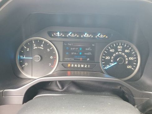 Used 2015 Ford F150 XLT w/ Equipment Group 302A Luxury RWD image 13