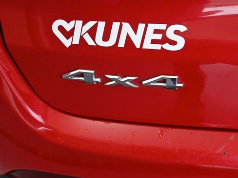 Used 2024 Jeep Compass Latitude w/ Altitude Special Edition image 19