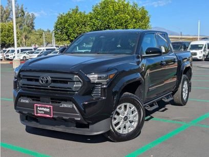New 2025 Toyota Tacoma SR5