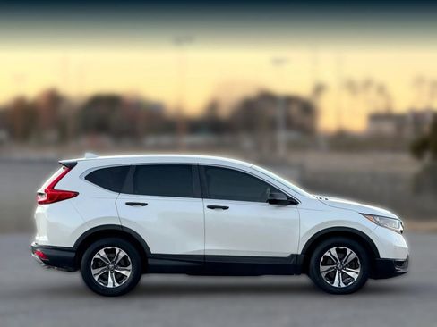 Used 2018 Honda CR-V LX image 7