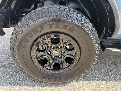Used 2022 Ford Bronco Wildtrak AWD/4WD image 17