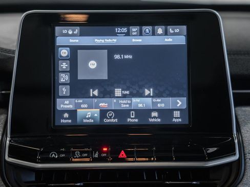 Certified 2025 Jeep Compass Latitude w/ Sun & Sound Group AWD/4WD image 28