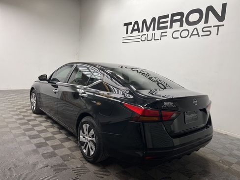 Used 2024 Nissan Altima 2.5 S FWD image 8