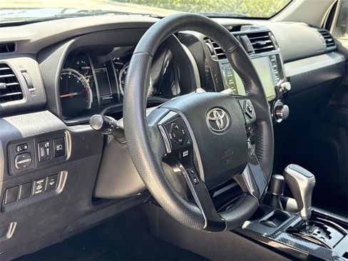 Used 2023 Toyota 4Runner TRD Off-Road image 9