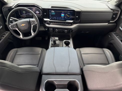 Used 2025 Chevrolet Silverado 1500 LTZ AWD/4WD image 12