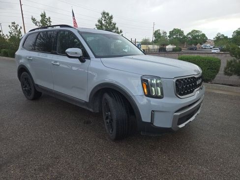 Used 2023 Kia Telluride EX X-Line image 3