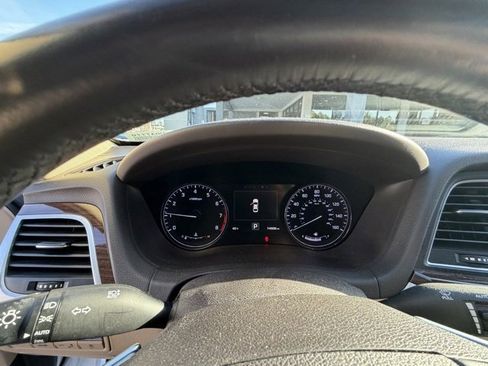 Used 2015 Hyundai Genesis 3.8 w/ Option Group 03 image 11