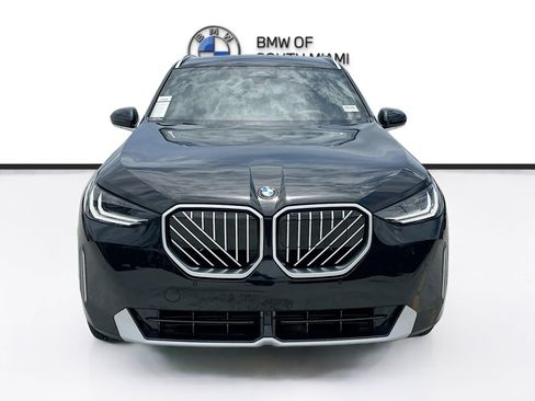 New 2025 BMW X3 xDrive30i w/ Convenience Package image 2
