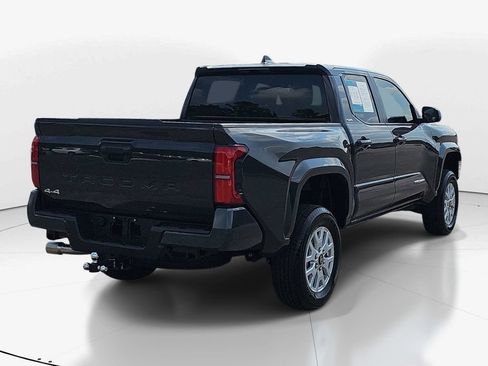 Used 2025 Toyota Tacoma SR5 AWD/4WD image 6