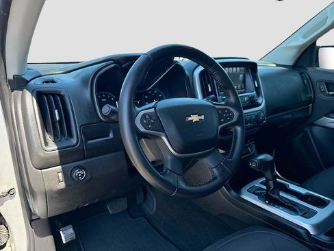 Used 2018 Chevrolet Colorado LT w/ Redline Special Edition RWD image 10
