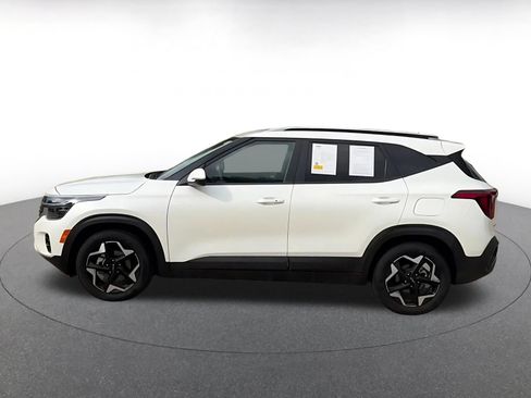 Used 2025 Kia Seltos S FWD image 9