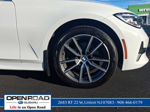 Used 2021 BMW 330i xDrive Sedan w/ Convenience Package AWD/4WD image 5