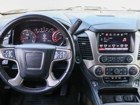 Used 2016 GMC Yukon XL Denali w/ Open Road Package AWD/4WD image 8