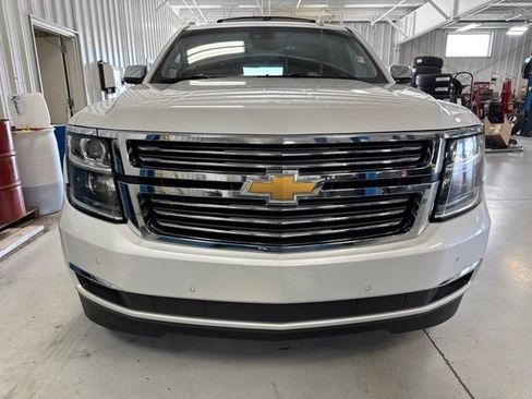 Used 2017 Chevrolet Suburban Premier AWD/4WD image 41