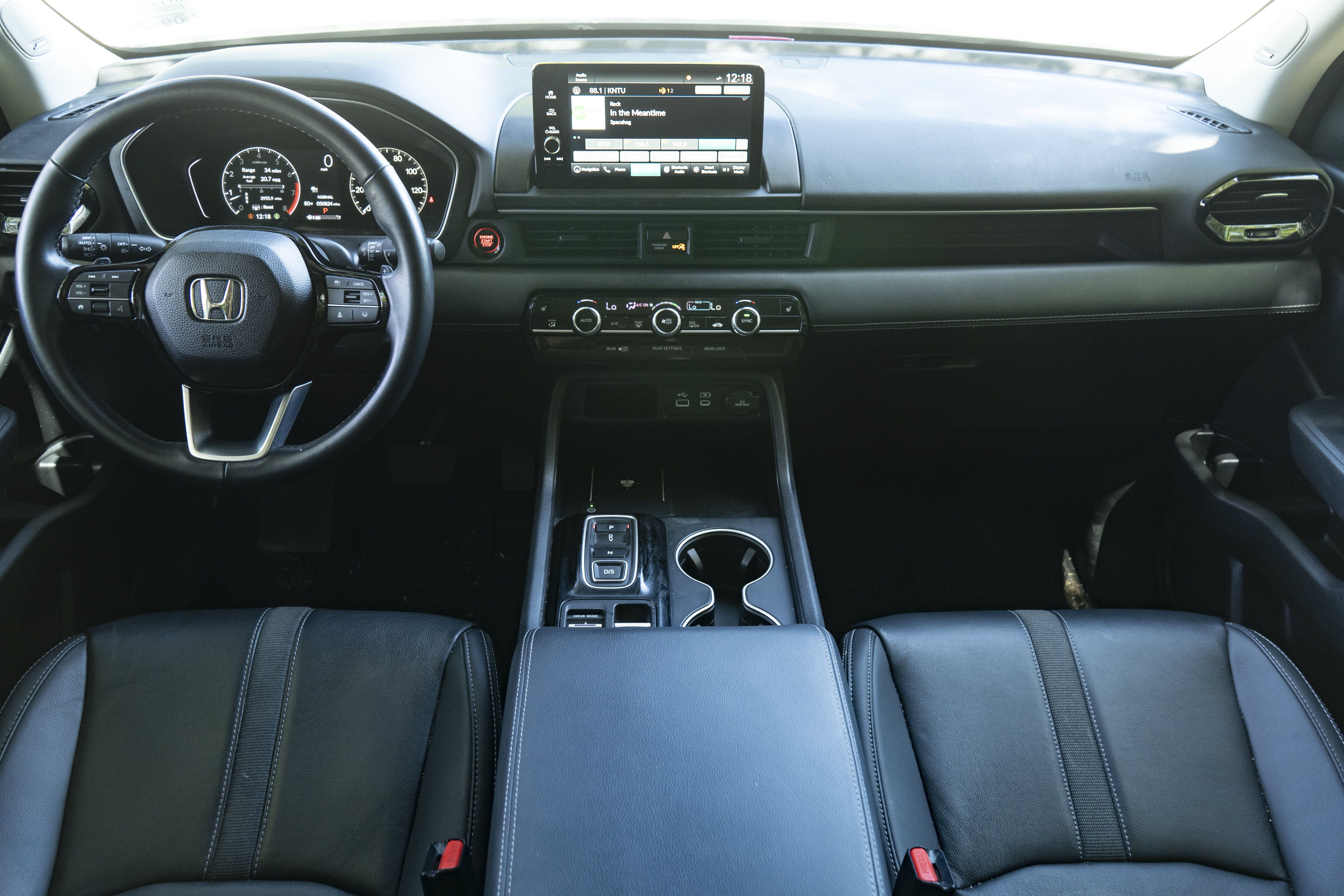 Certified 2023 Honda Pilot Touring image 21