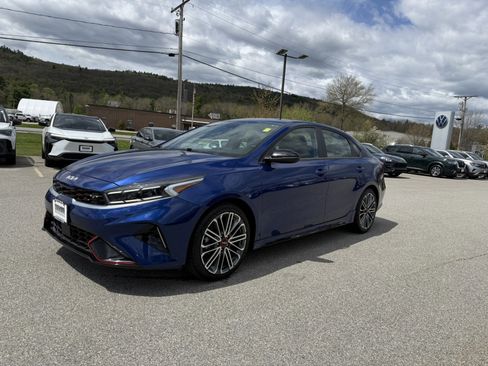 Used 2024 Kia Forte GT w/ GT2 Package FWD image 7