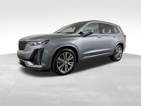 Used 2021 Cadillac XT6 Premium Luxury AWD/4WD image 2